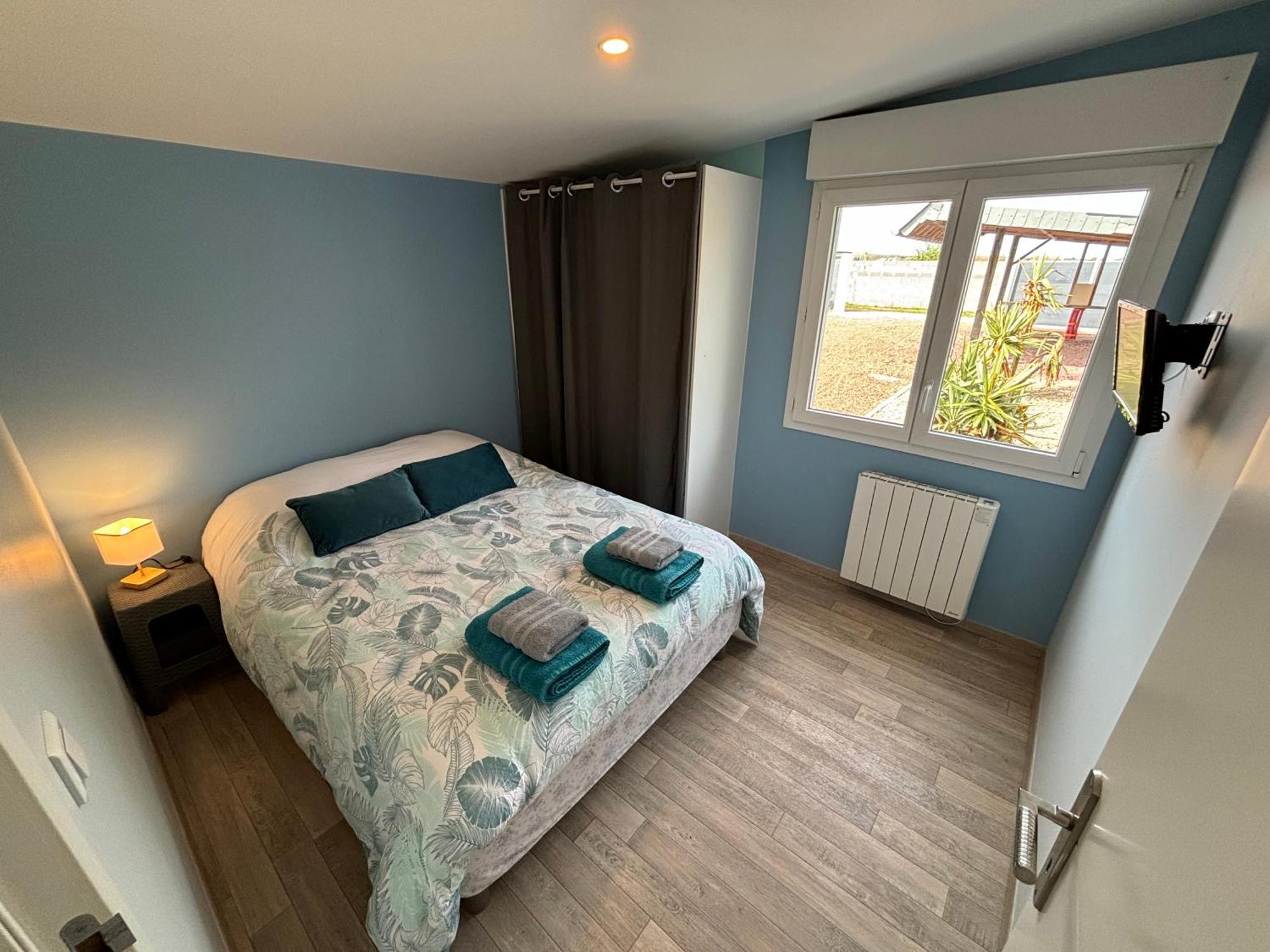 Gite Acces Direct A La Plage Du Dday Saint-Marcouf Exterior foto