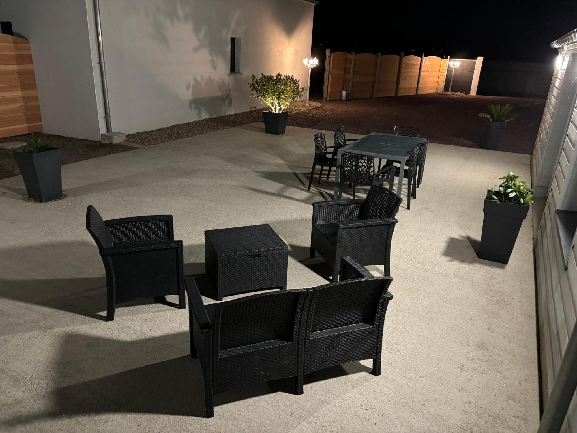 Gite Acces Direct A La Plage Du Dday Saint-Marcouf Exterior foto